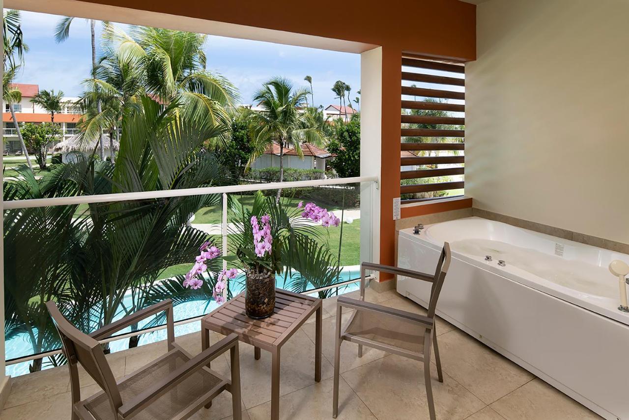 Breathless Punta Cana Resort & Spa (Adults Only) Exterior foto Balcony with Jacuzzi