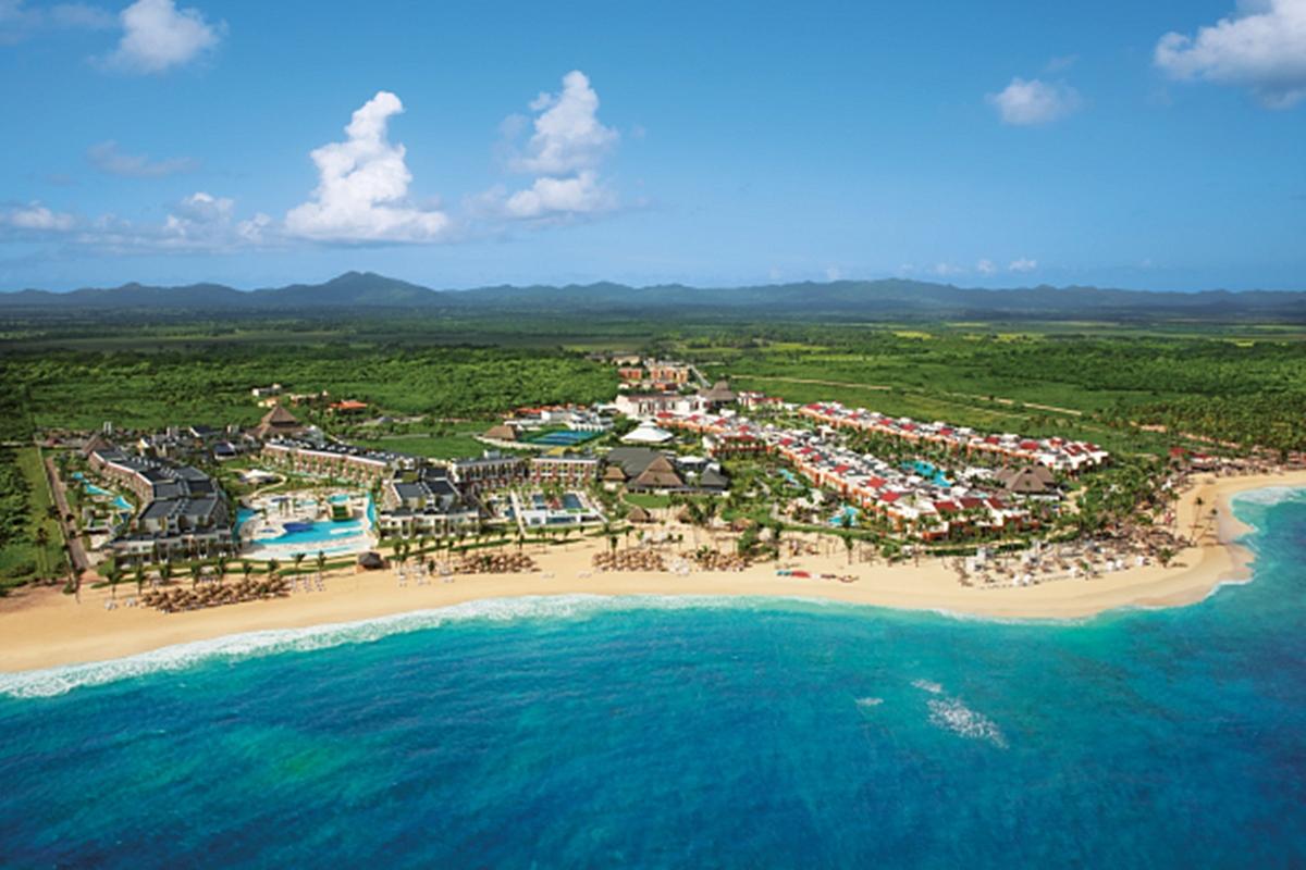 Breathless Punta Cana Resort & Spa (Adults Only) Exterior foto Aerial view of Secrets Cap Cana Resort & Spa