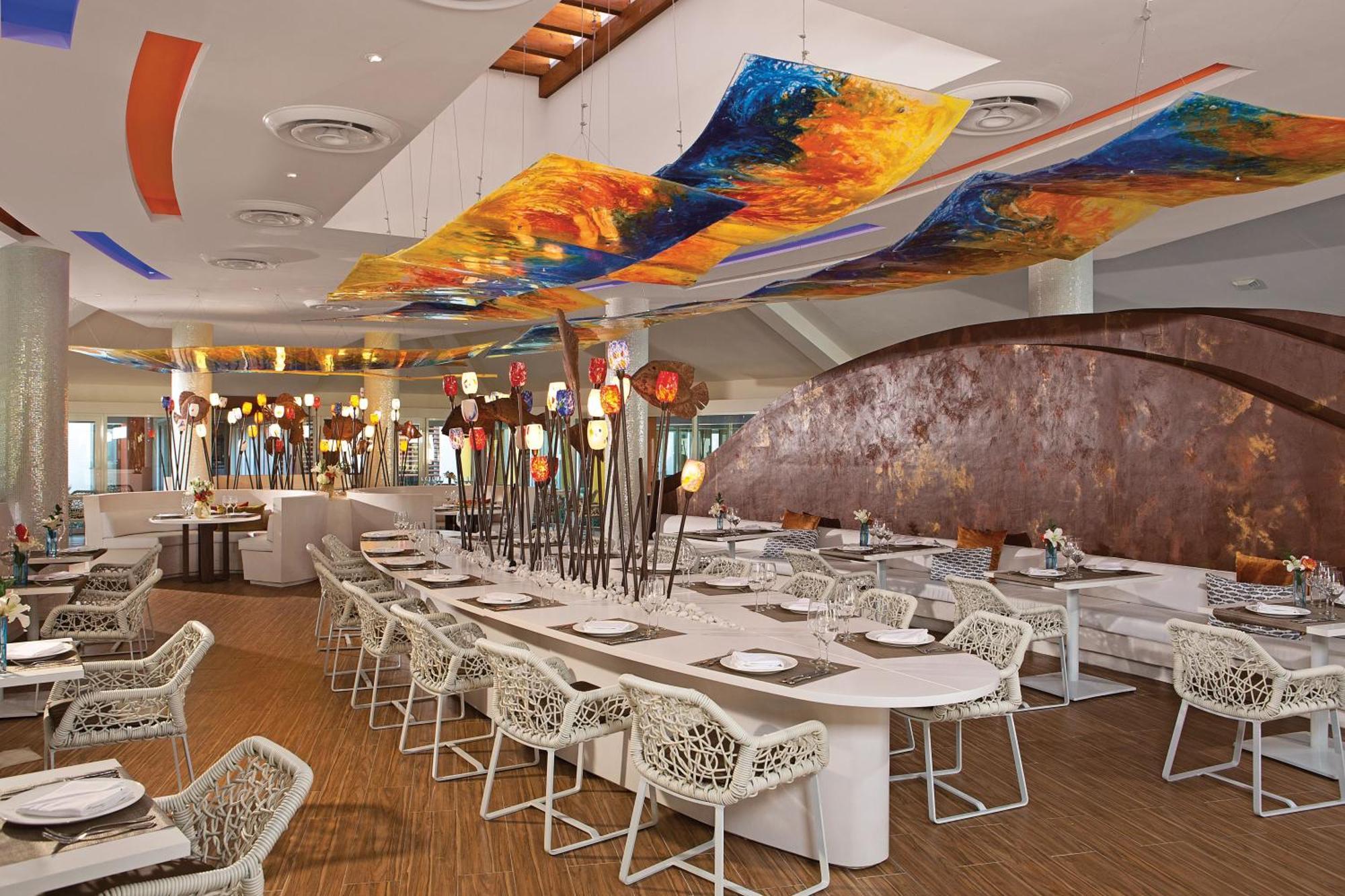 Breathless Punta Cana Resort & Spa (Adults Only) Exterior foto The interior of the restaurant