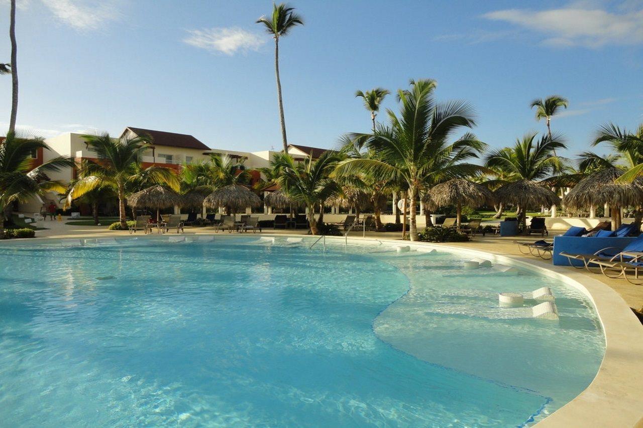 Breathless Punta Cana Resort & Spa (Adults Only) Exterior foto Pool at Iberostar Grand Hotel Bávaro